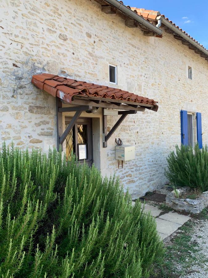 Bed and Breakfast Mas De La Piniere Mauprévoir Exterior foto